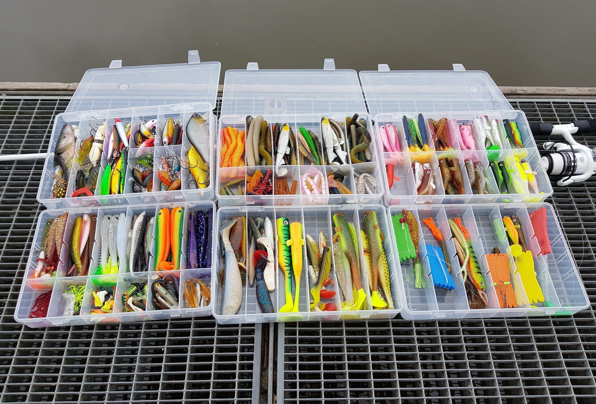 Modernes Fische Finden - Köderwissen 2 Koederkurs Koederbox 20190228 140309 Kopie 1 1